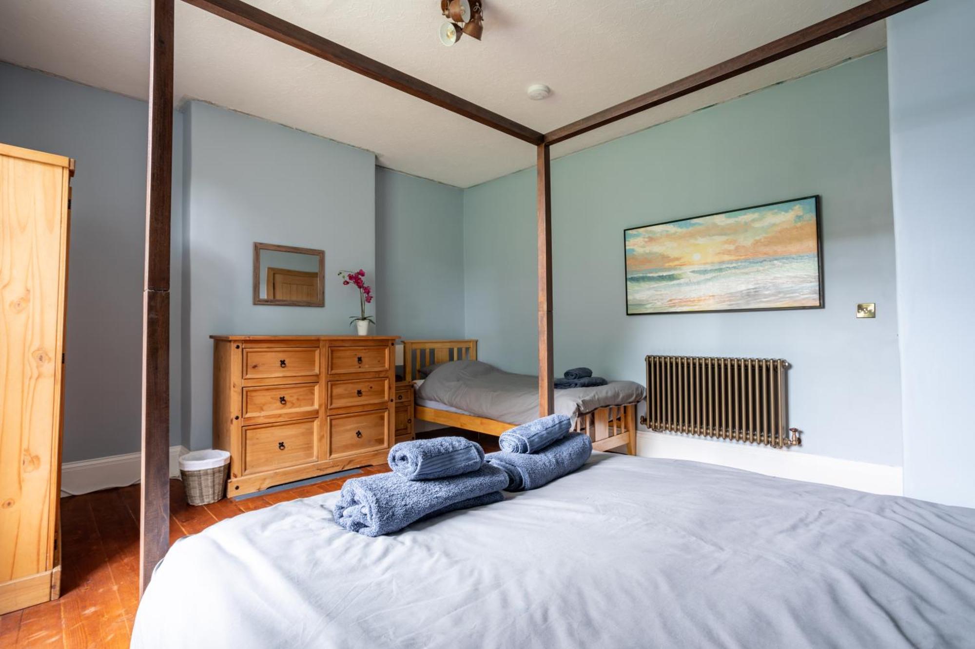 Holmfield House Villa Clayton West ภายนอก รูปภาพ
